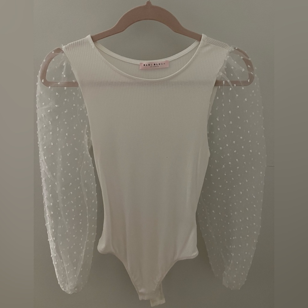 White, puff sleeve body suit